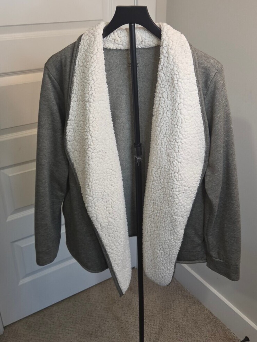 St. John's Bay Women's XL Gray Open Front Cardigan with White Sherpa Collar